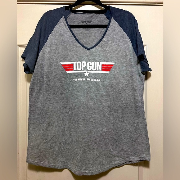 Top Gun San Diego CA USS Midway T-Shirt, women’s X-Large. Preowned - Picture 1 of 3